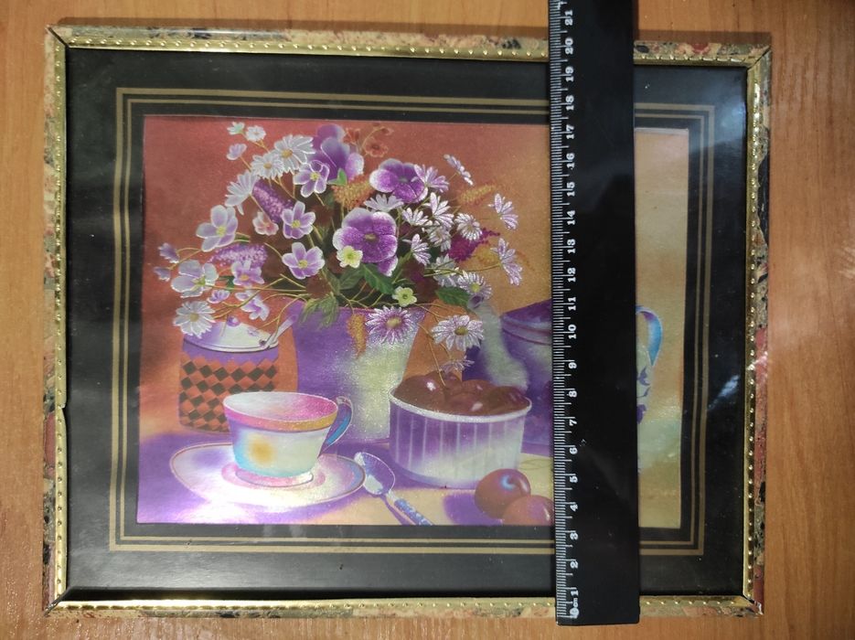 Картина в рамке под стеклом 
размер 20*25