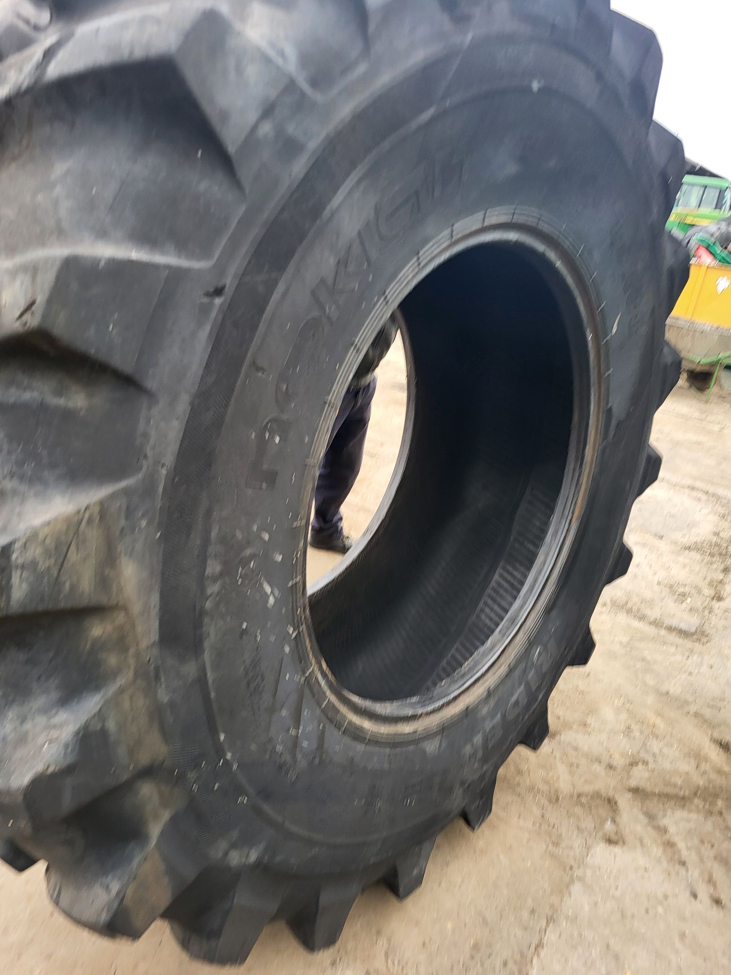 Opony leśne NOKIAN 650/85r38  600/65-34