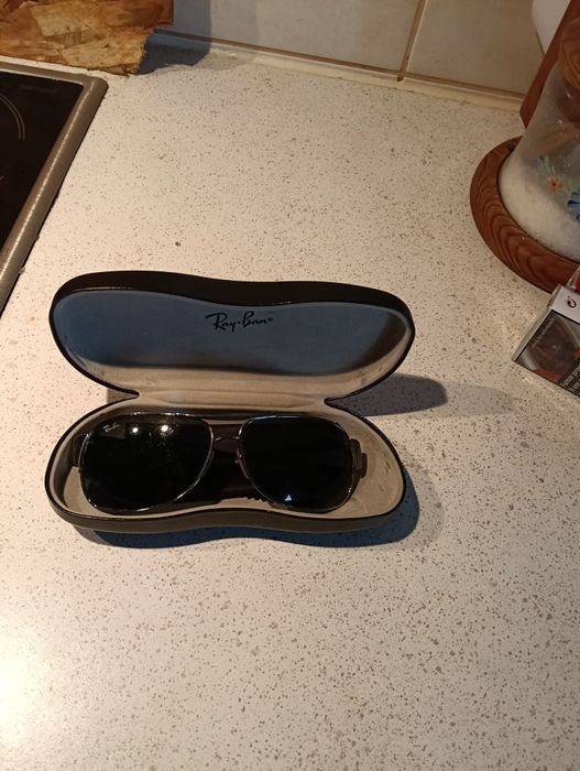 Óculos de sol originais