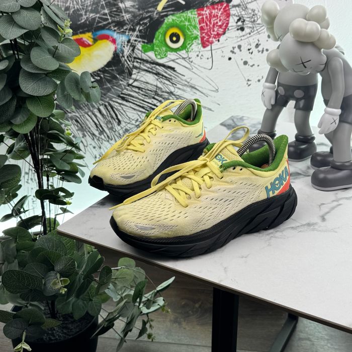 Кросівки Hoka Clifton 8 37 розмір Е5692