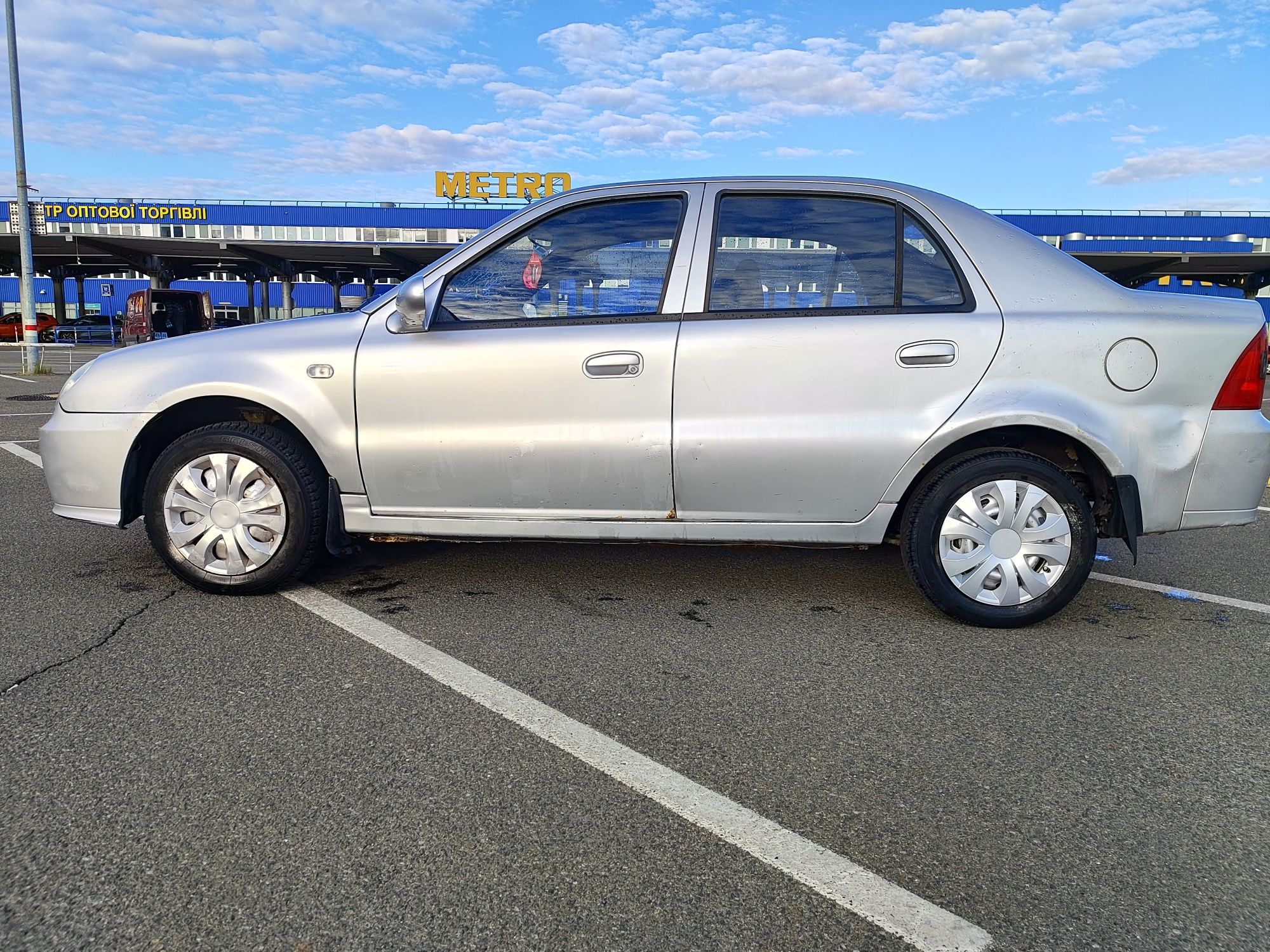 Продам geely sk2