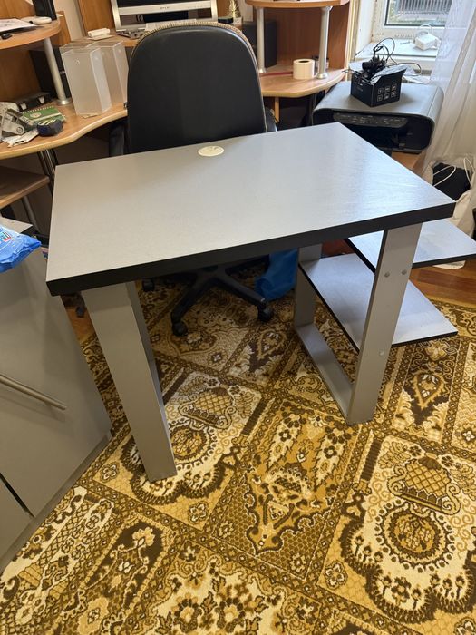 Продам шафу пинал, тумбочку, та стіл