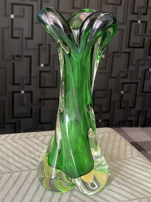 Вазы. Цветное стекло. Гутное стекло. Распродажа