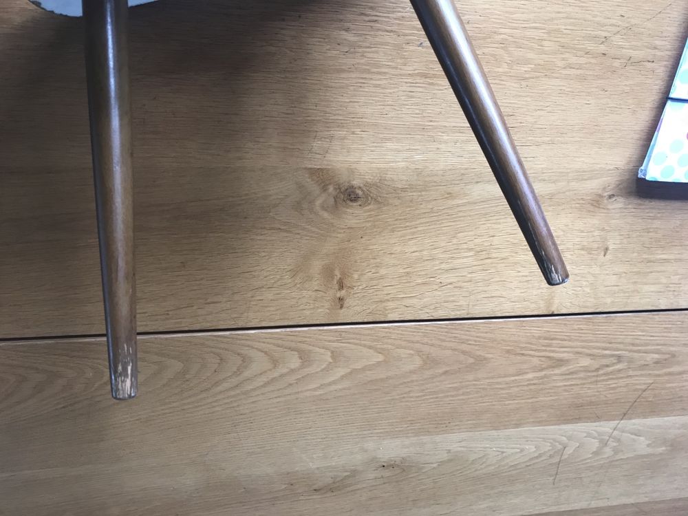 Kwietnik prl, stolik
