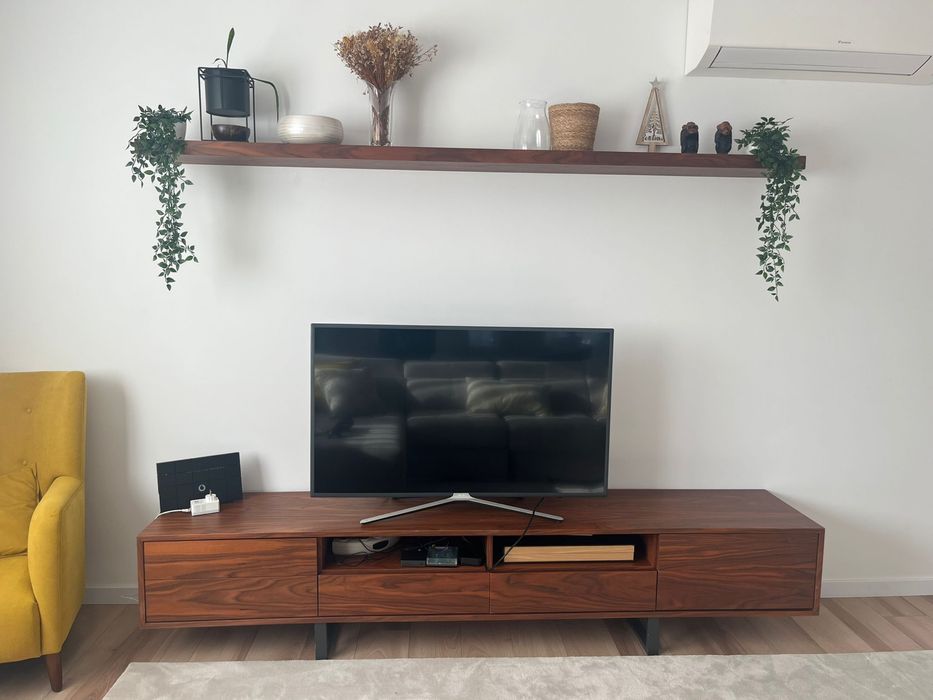 Sala Completa (Mesa, Móvel TV, Cadeiras, Sofá, Bancos, Cadeirão)