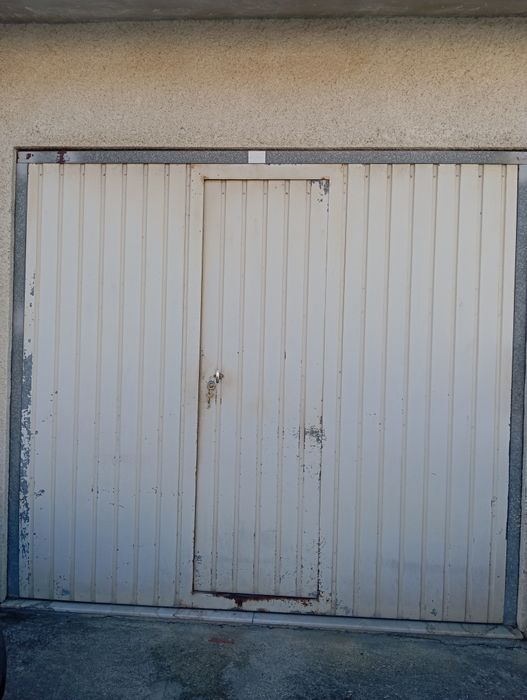 Portão com porta garagem metal