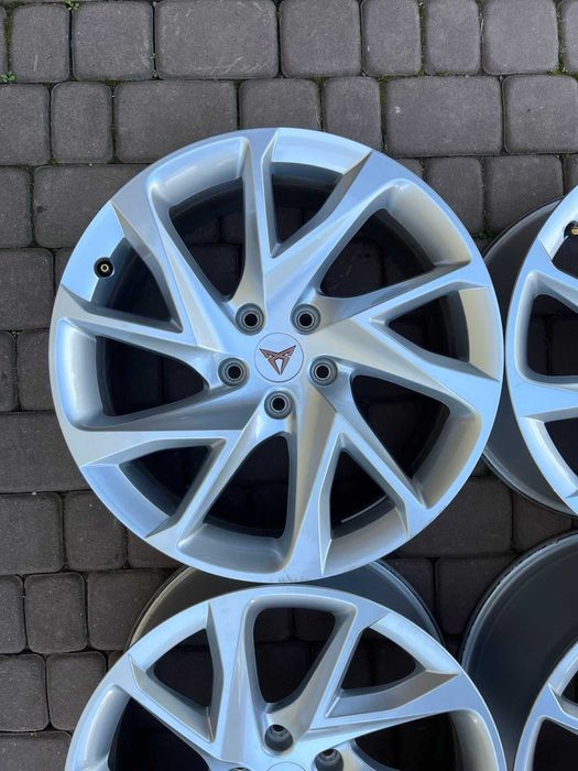 Oryginalne alufelgi Seat 5x112 18 cali CUPRA FORMENTOR