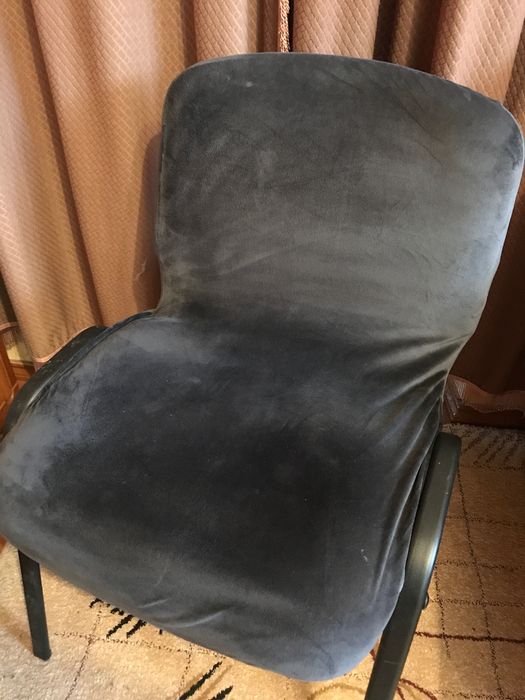 Стільці офісні з чохлами