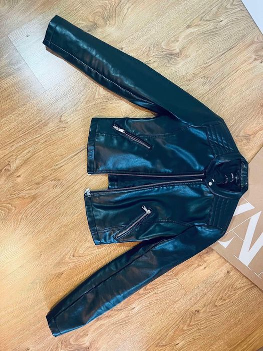 Sinsay S kurtka 36 ekoskora czarna motocyklowa krotka