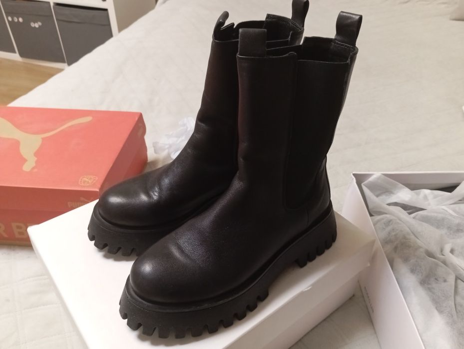 Челсі Estro шкіряні 38 розмір, на тонкій шерсті, чудовий стан