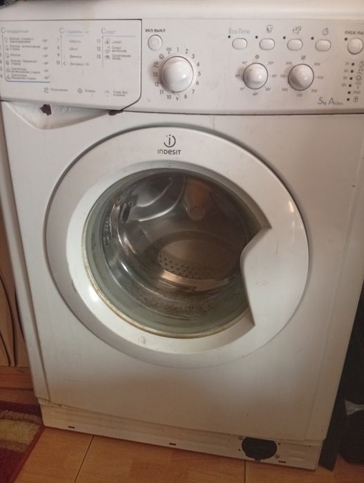 Пральна машина indesit