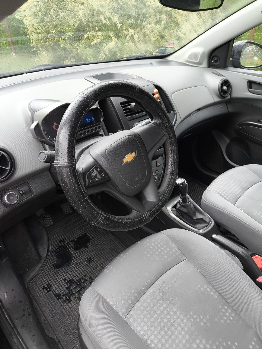 Chevrolet Aveo  sedan