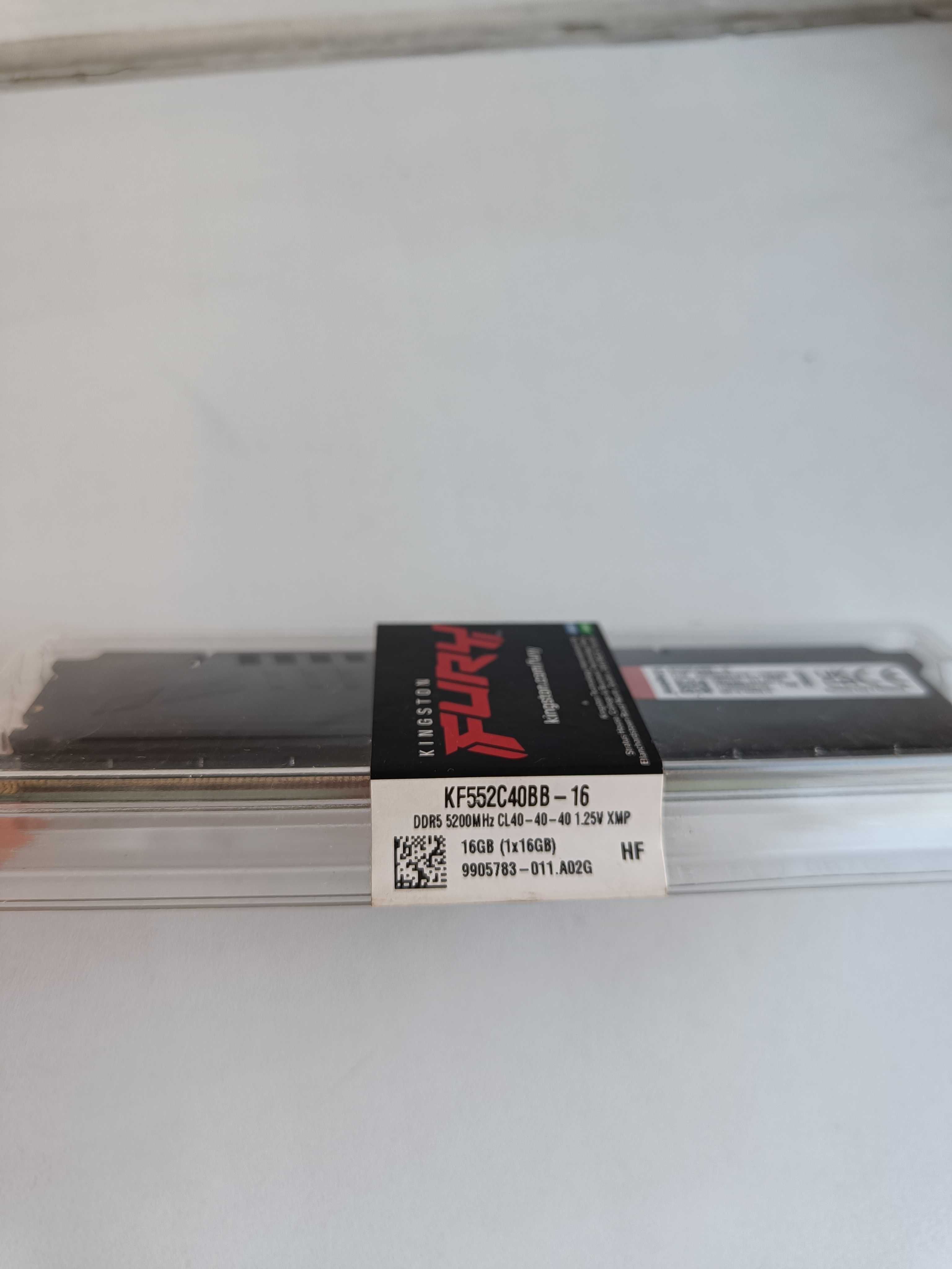 Оперативная память Kingston Fury DDR5-5200 KF552C40BB-16