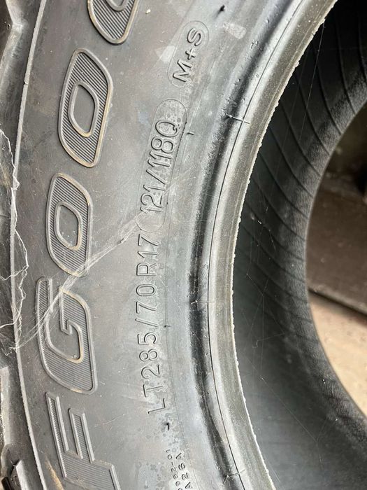 Goodrich mud terrain km 3  285/70 r17