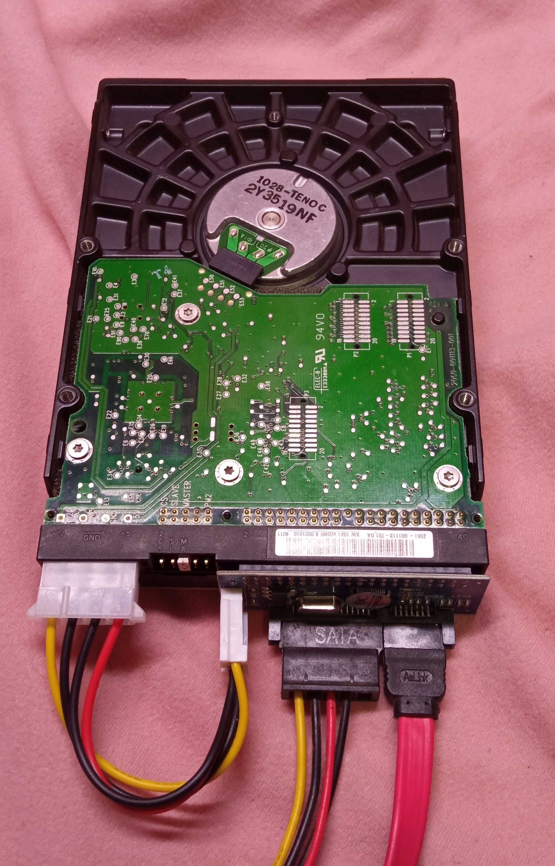 Adapter do dysku HDD aby podłączyć go do komputera ze złączami sata