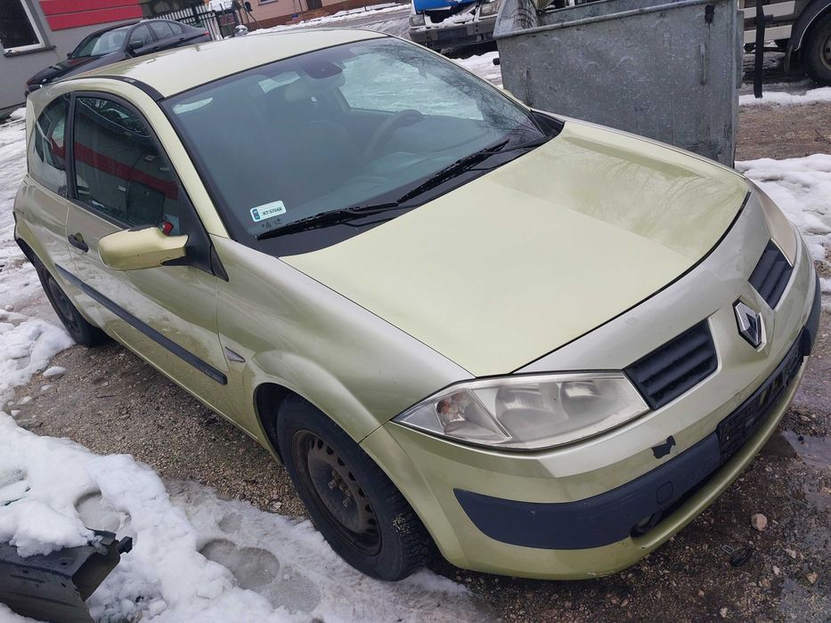 Posiadam czesci renault megane 2   1.4  16v    3drzwi