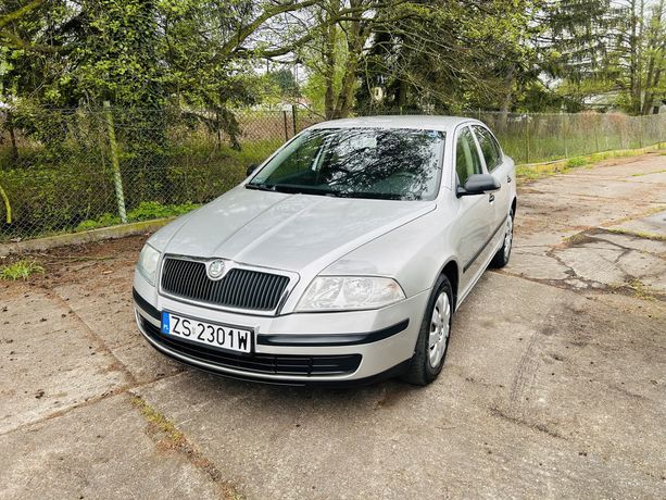 Skoda Octavia 1.6 benzyna przebieg 200tys zadbana