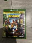 sprzedam gre crash bandicoot trylogy na plytce xbox