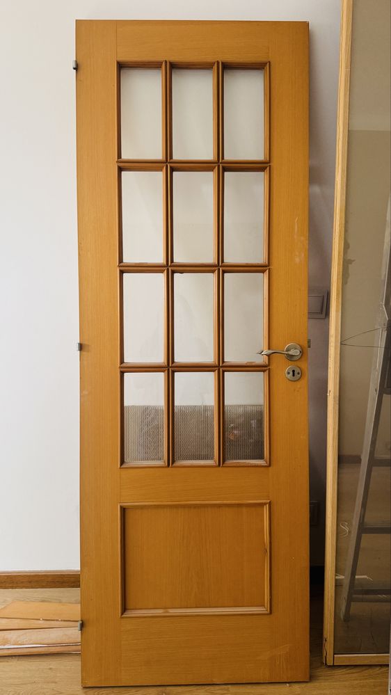 Portas de madeira com vidro