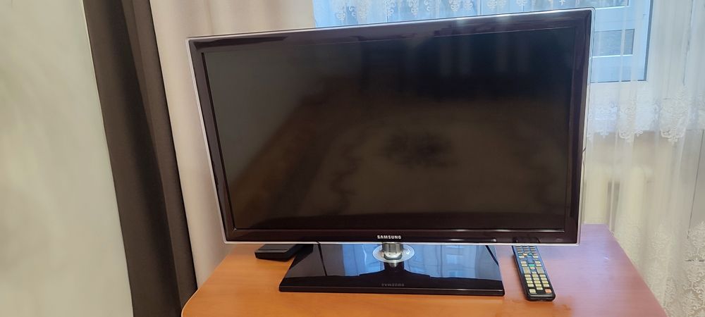 Продається телевізор Samsung