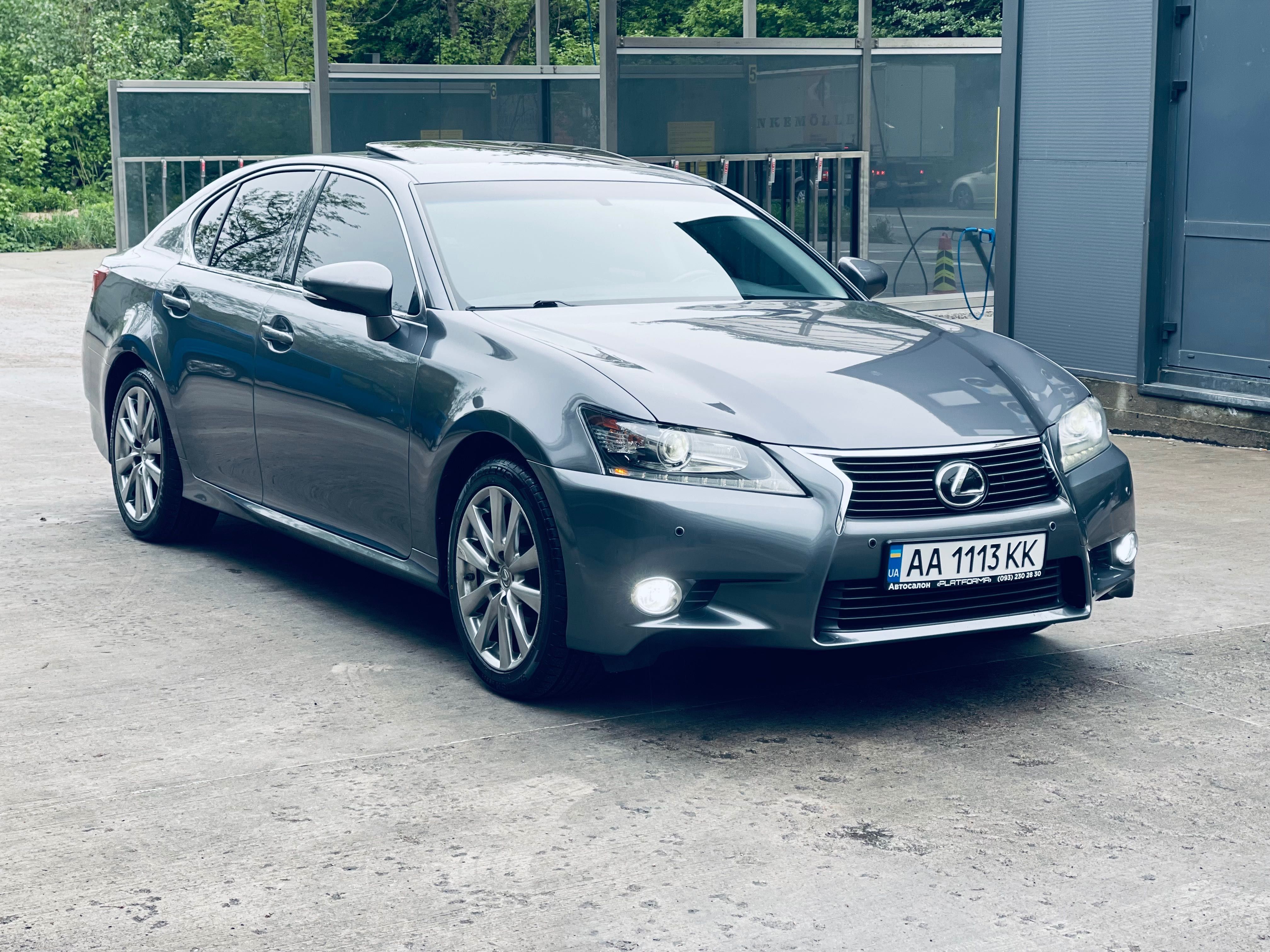 Lexus GS полная комплектация оригинальный пробег!