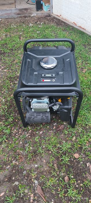 Інверторний бензиновий генератор Hyundai HHY 4050Si