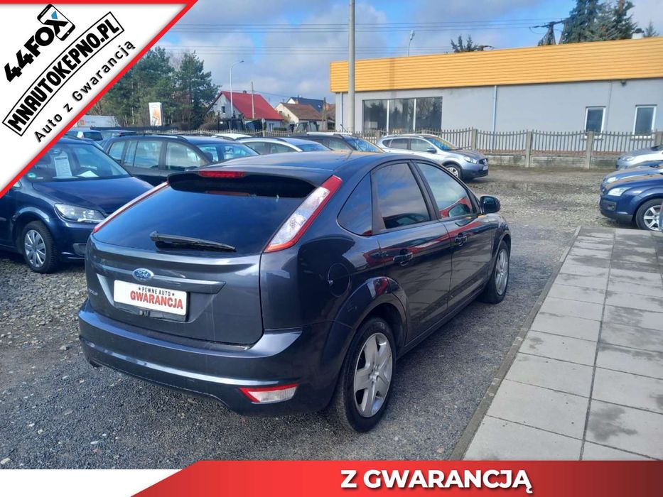 Ford Focus 2000 benzyna po oplatach