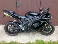 Yamaha R1 rn12 2004r