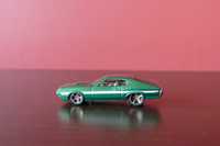 Hot Wheels autko "Resorak" Ford Gran Torino Sport rocznik 1972