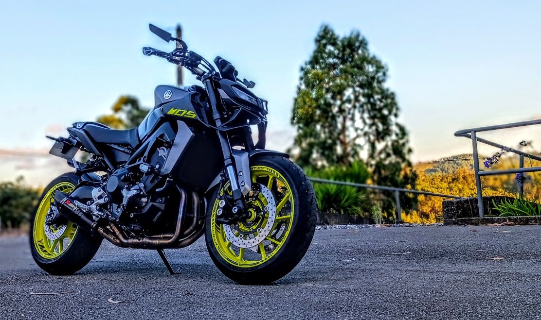 Vendo espetacular Yamaha Mt 09 Night Fluo!