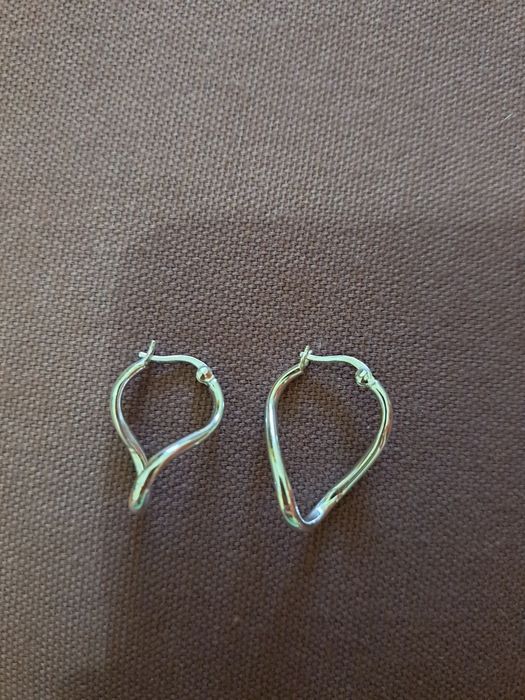 Argolas torcidas em prata