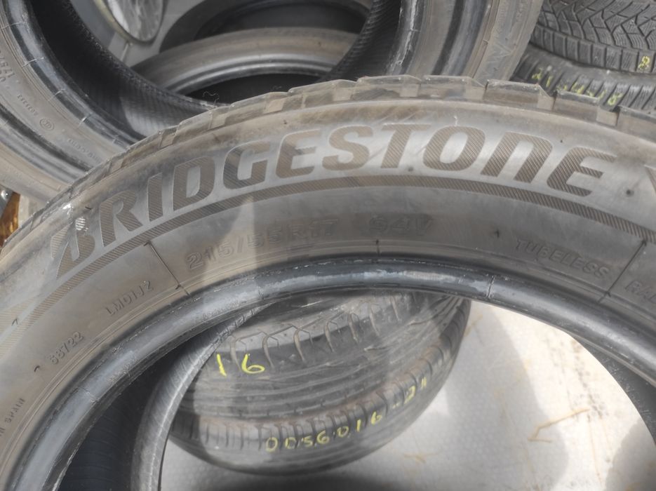 Шины зимние 215/55R17.