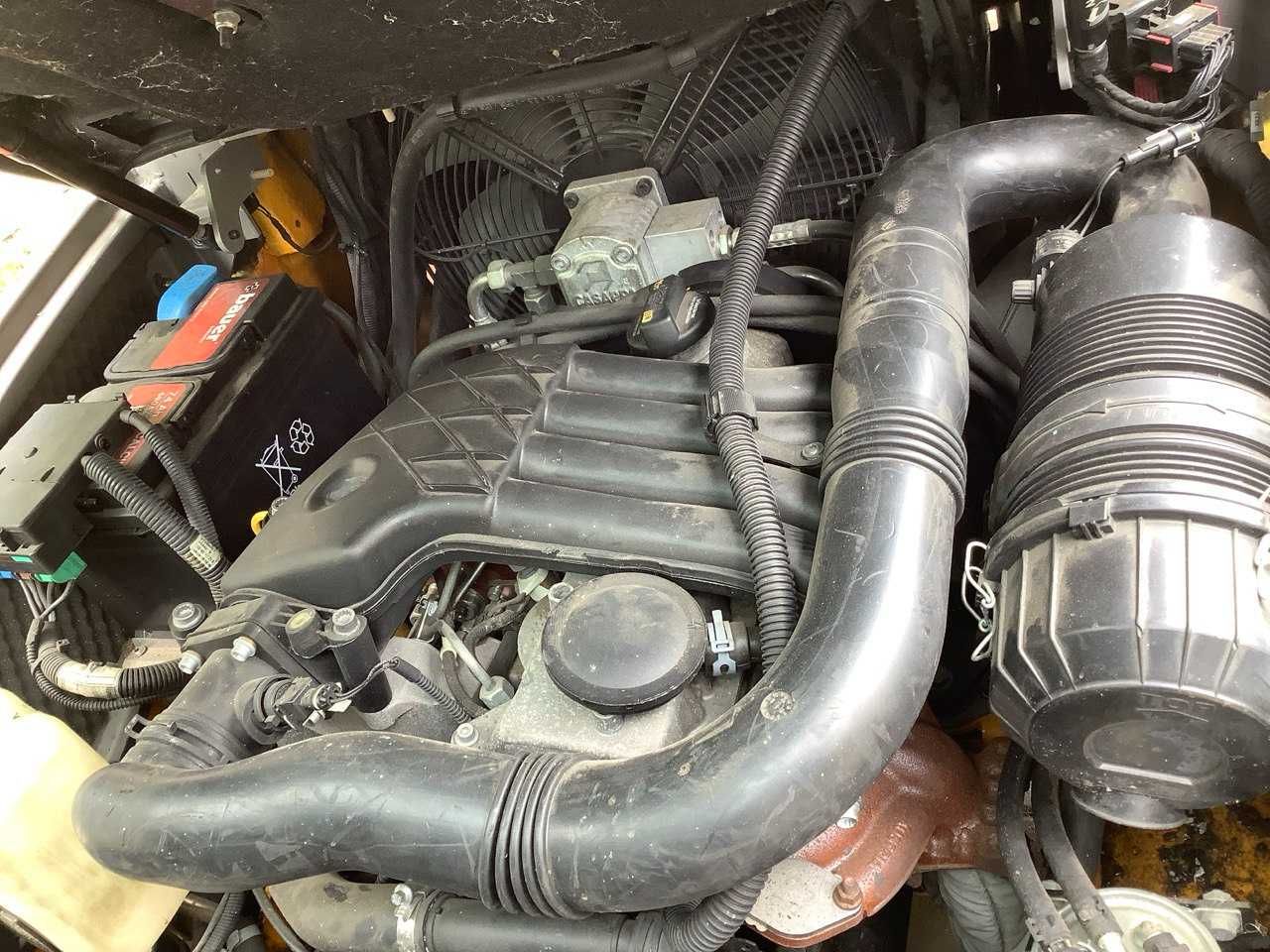 Wózek widłowy diesel Jungheinrich DFG320s, triplex, 4 sekcje, 2018r.
