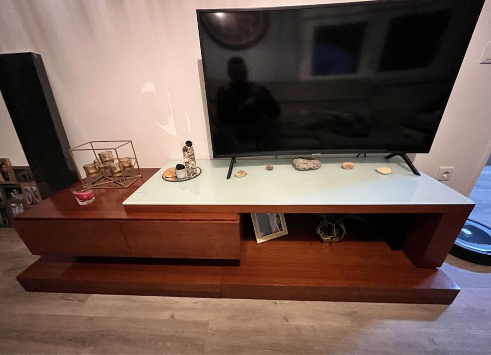 Movel TV madeira e vidro