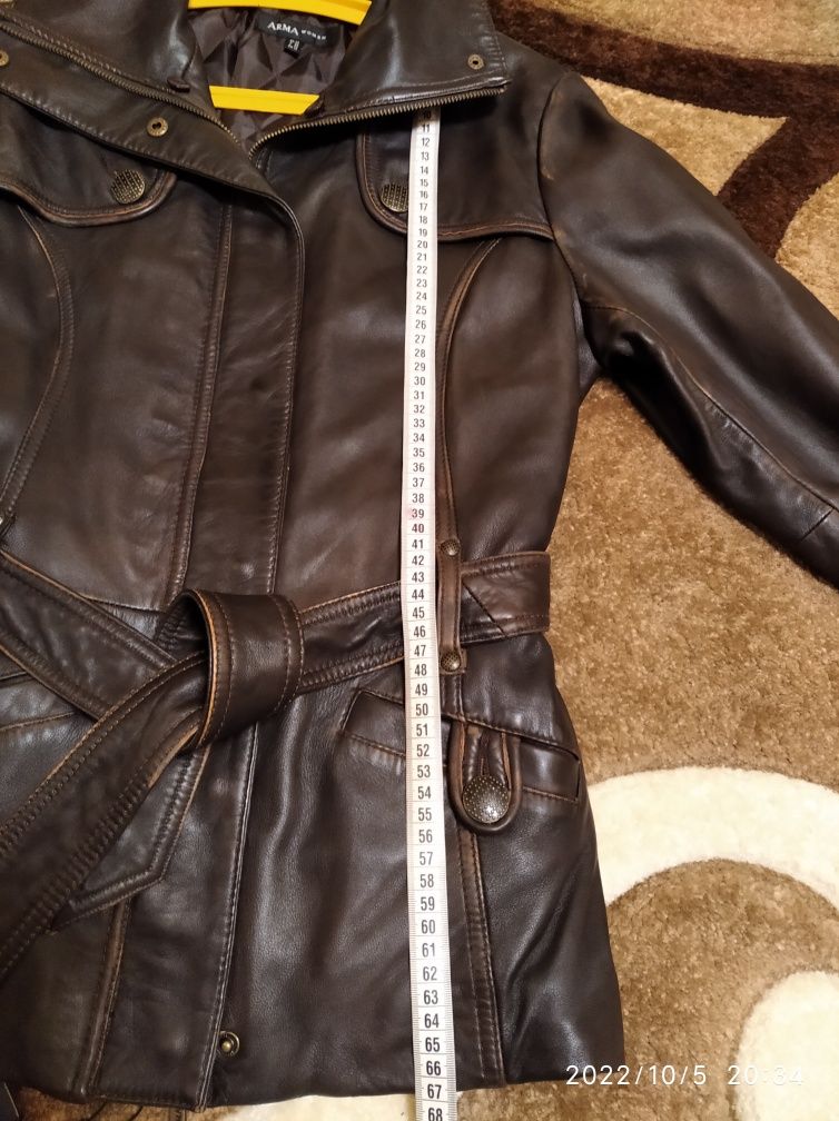 Продам нову шкіряну куртку,розмір 38(М)