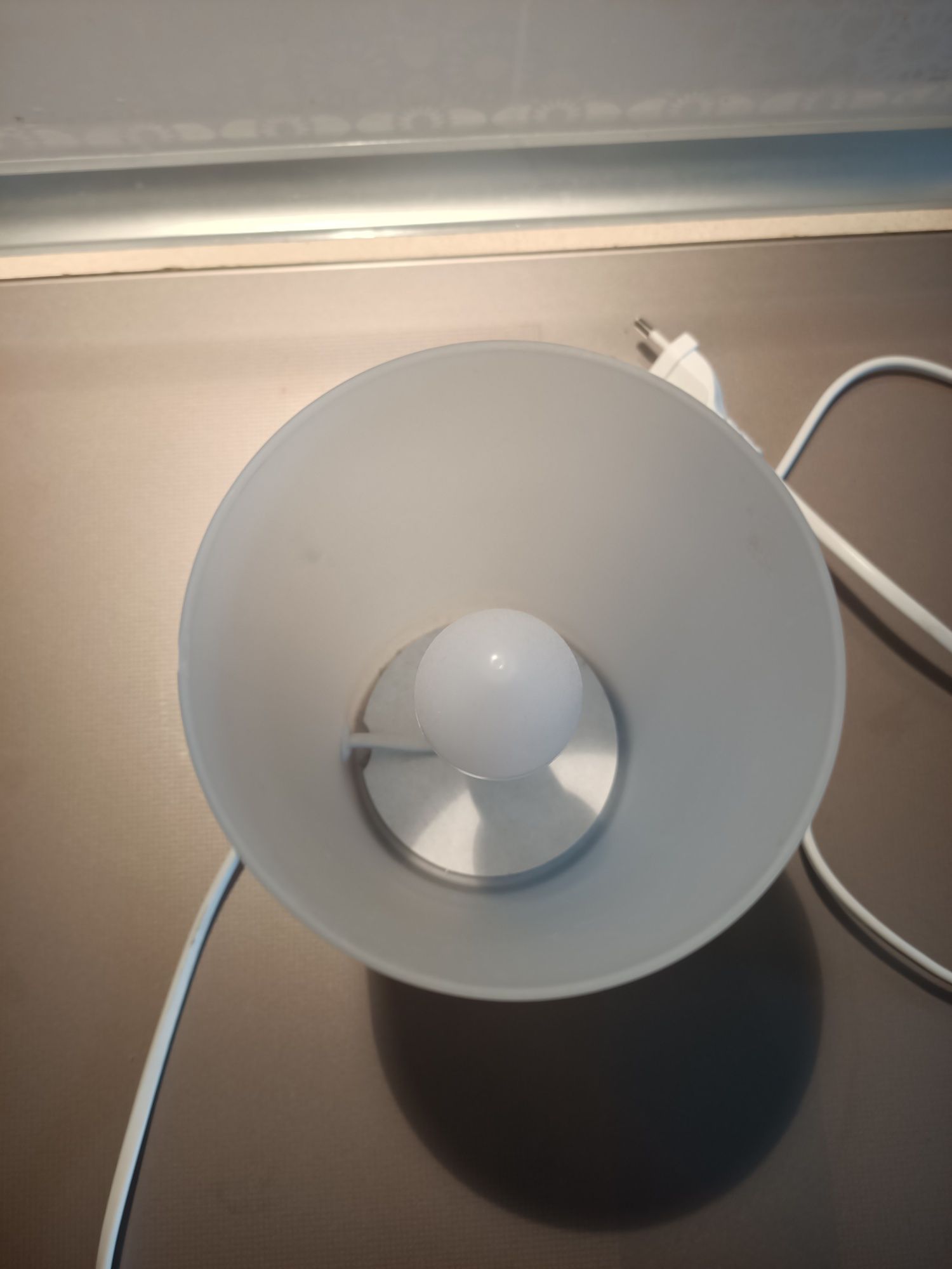 Lampa stołowa szklana