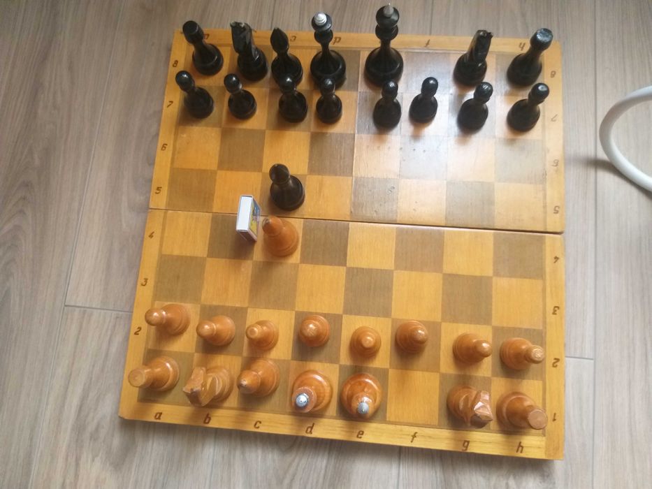 Шахматы деревянные