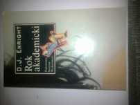 Rok akademicki D.J. Enright