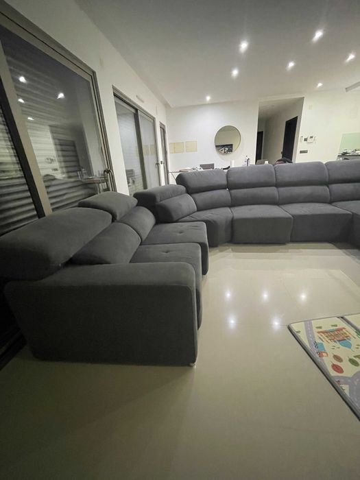 Sofá de canto moderno cinza