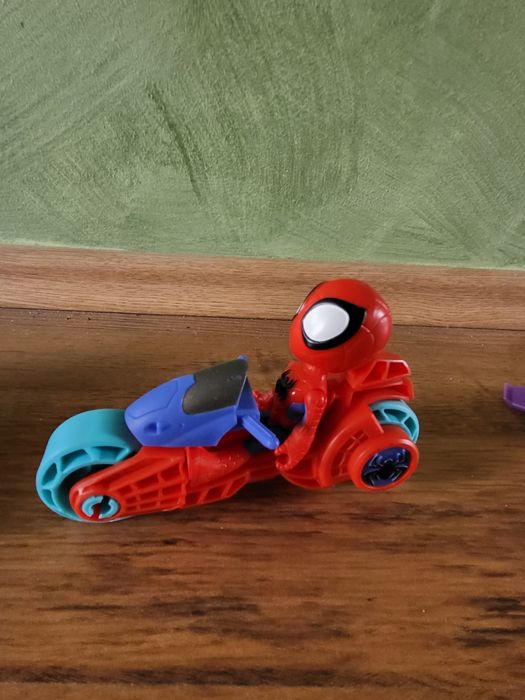Spidey, Ghost Spider, Goblin figurki pojazdy SpiderMan