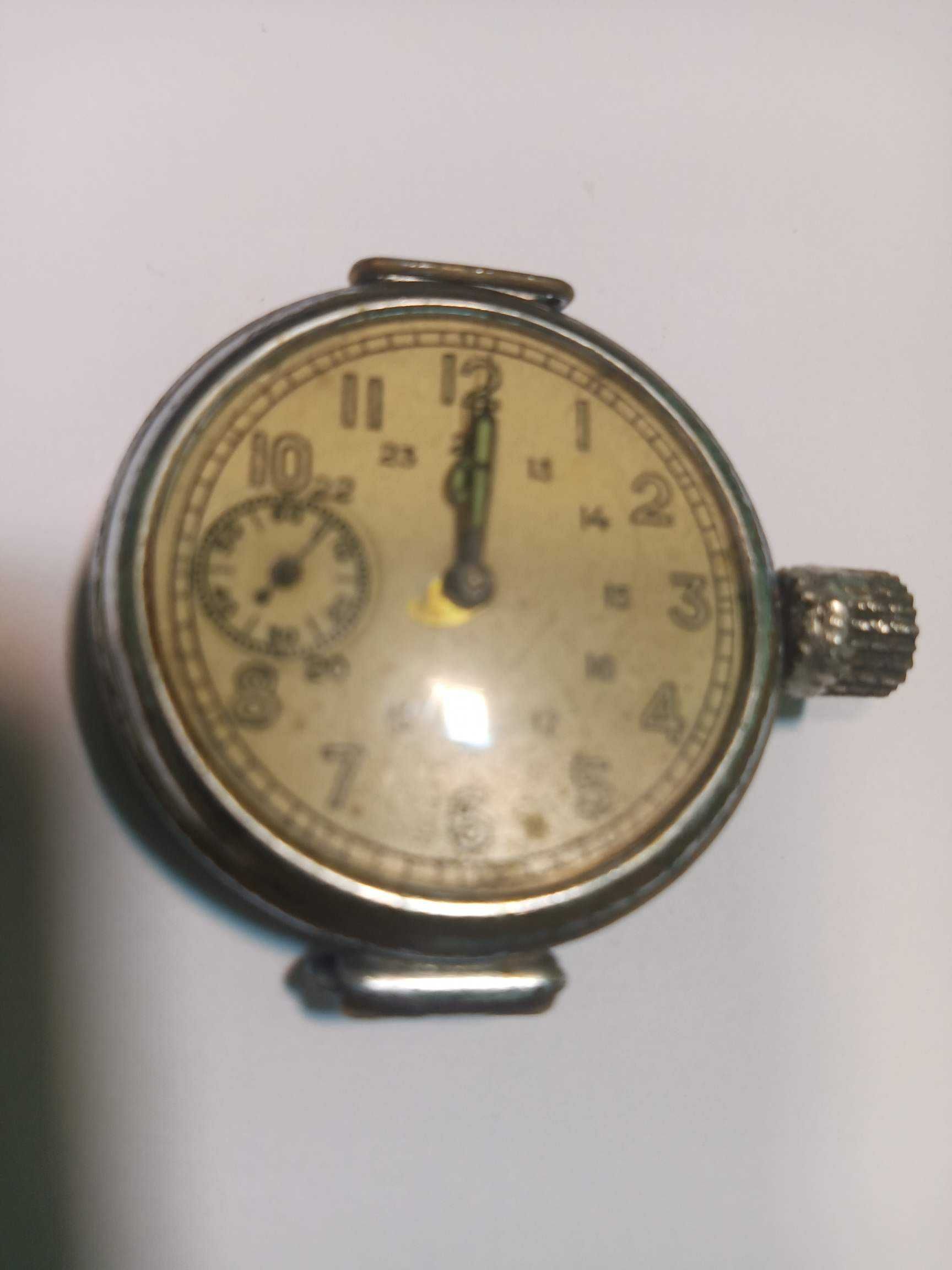 Часы с дарственной надписью 1947 года