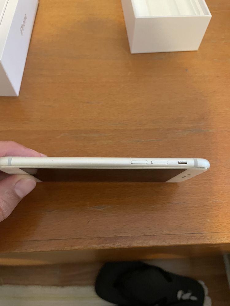 Iphone 8 usado com um problema