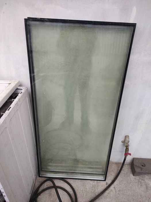 Продам два склопакети розміром 120*58см