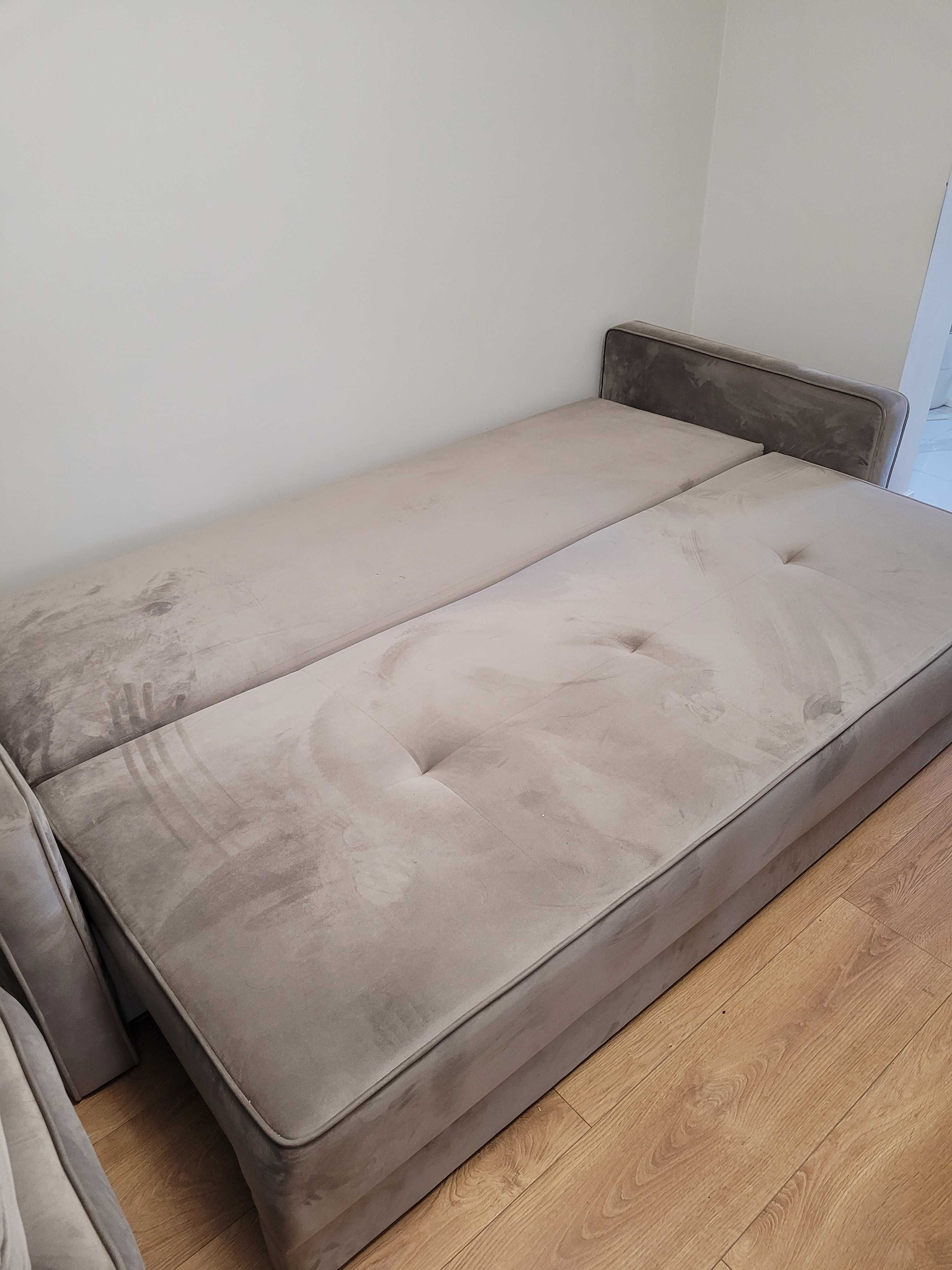 Komplet sofa plus fotel uszak z podnózkiem