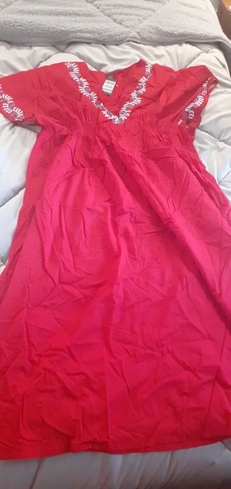 Vestidos Túnicas, Marroquinas e Tunisianas  e 1 calças. NOVOS