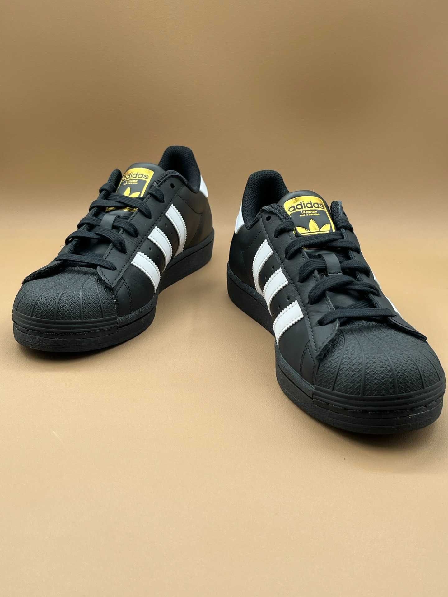 zupełnie nowy adidas Superstar Core Black Cloud White Gold R.38