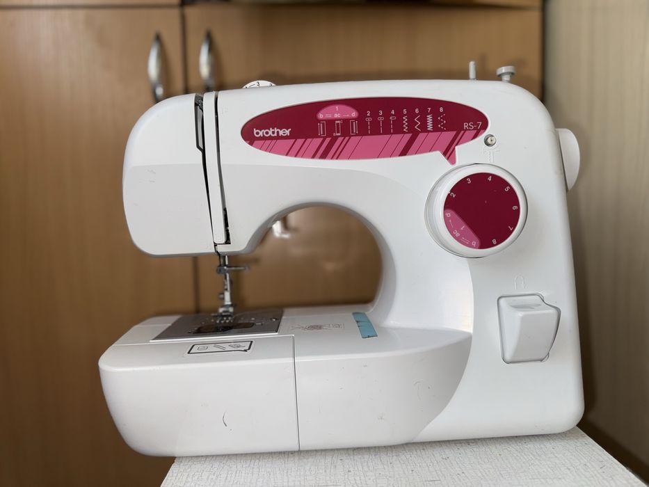 Швейна машинка Brother