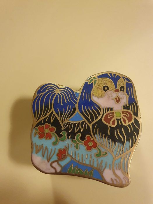 Cloisonne,emalia na mosiądzu, pudełeczko.