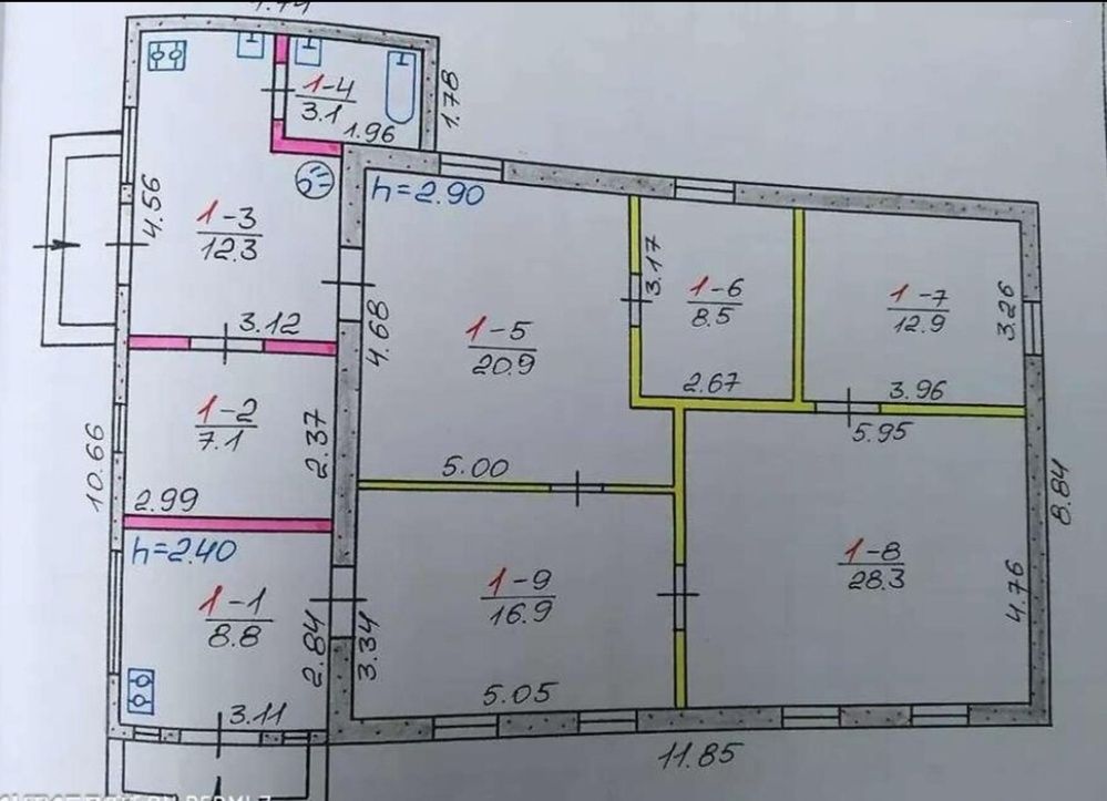 Продаж будинку в центрі смт. В. Димерка (від власника).