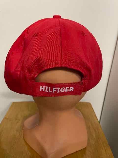 Tommy Hilfiger - czapka z daszkiem.